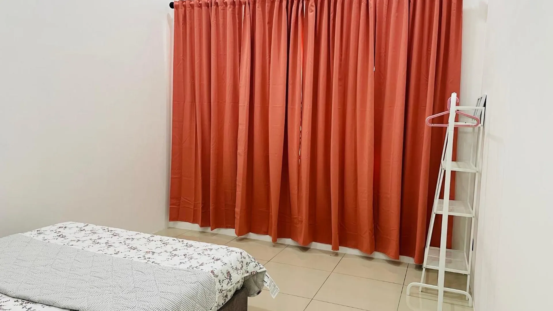 Lang Aman Homestay No 3, Gunung Lang Ipoh